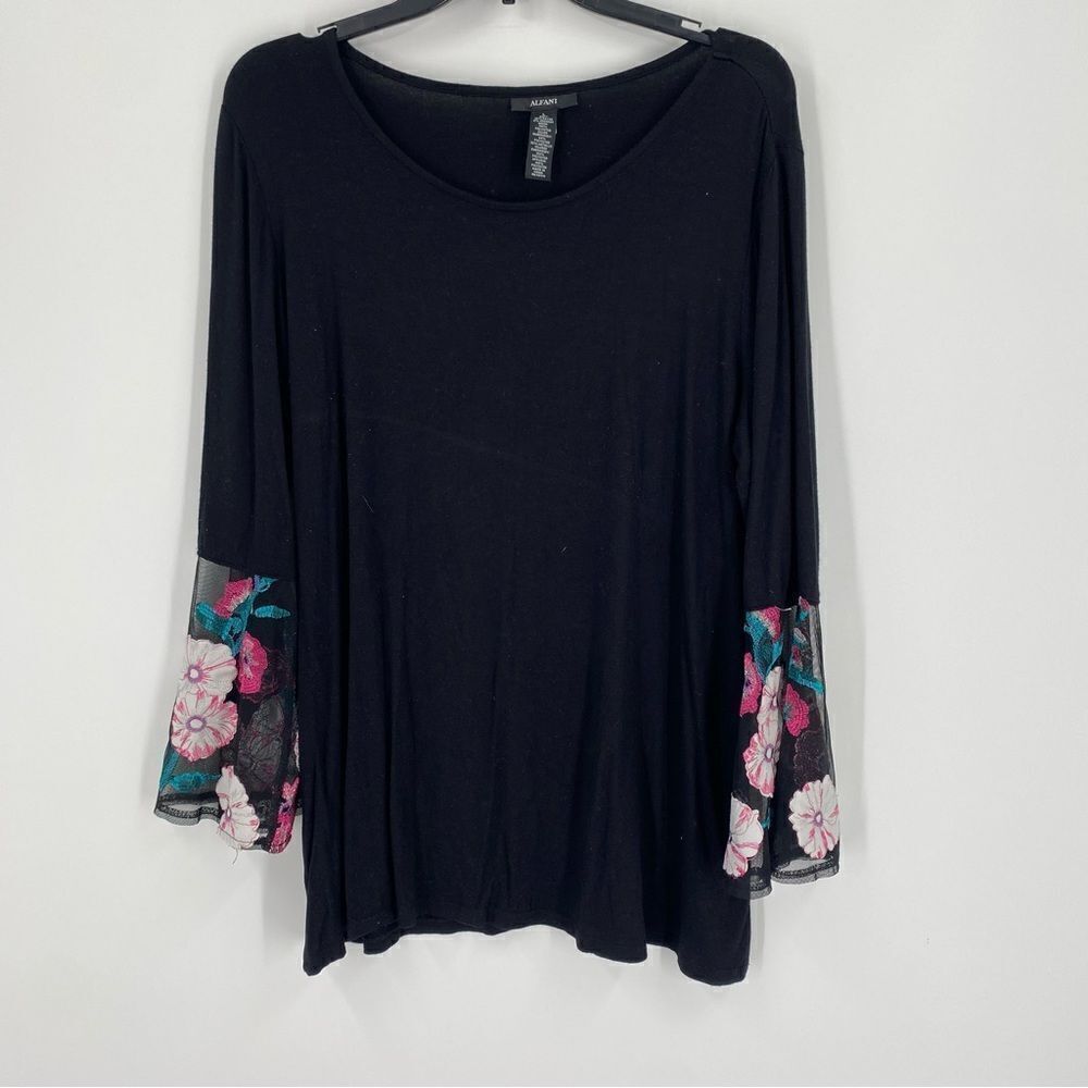 Alfani Women’s Long Sleeve Round Neck Lace Embroidery Detail Cuff Black Blouse L